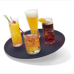 匠心之选 CAMBRO方形轻巧防滑托盘——酒店高效服务的可靠伙伴